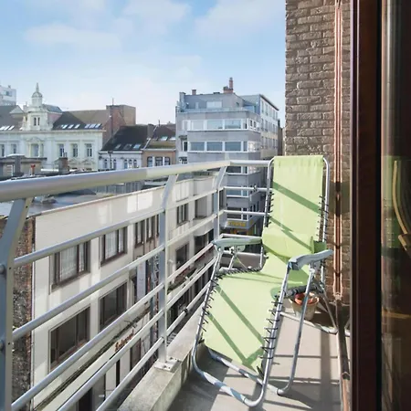 Apartment Pretty With Balcony *
