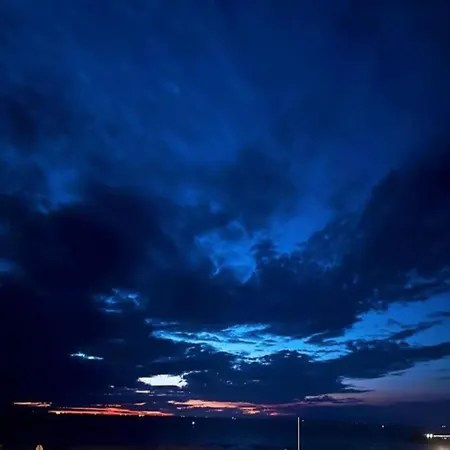 아파트 In Belgium Near The Coast